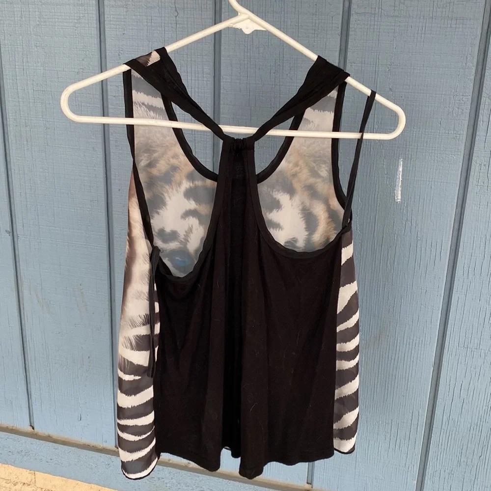 Fashion Magazine Tiger Tank Top - Picture 4 of 4